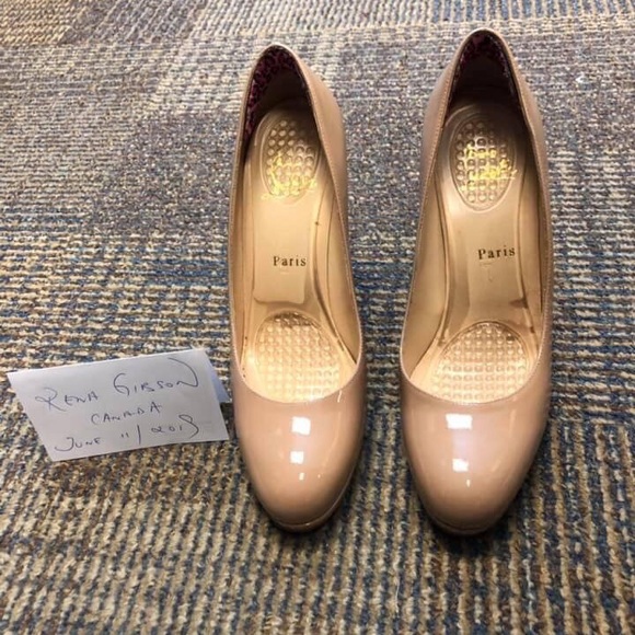 💕SOLD💕Classic CL Simple Sz 39.5 - Picture 1 of 4